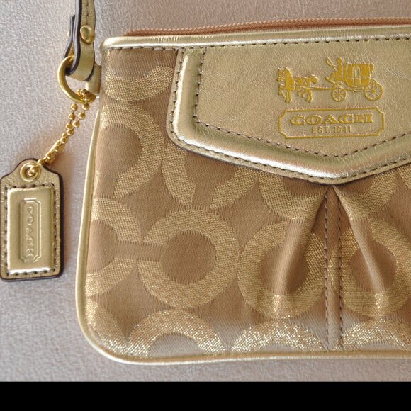 Coach Wallet - Picture 4 of 4